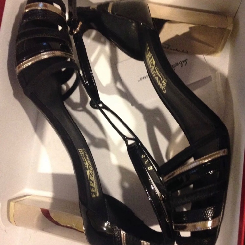 Salvatore Ferragamo 9.5